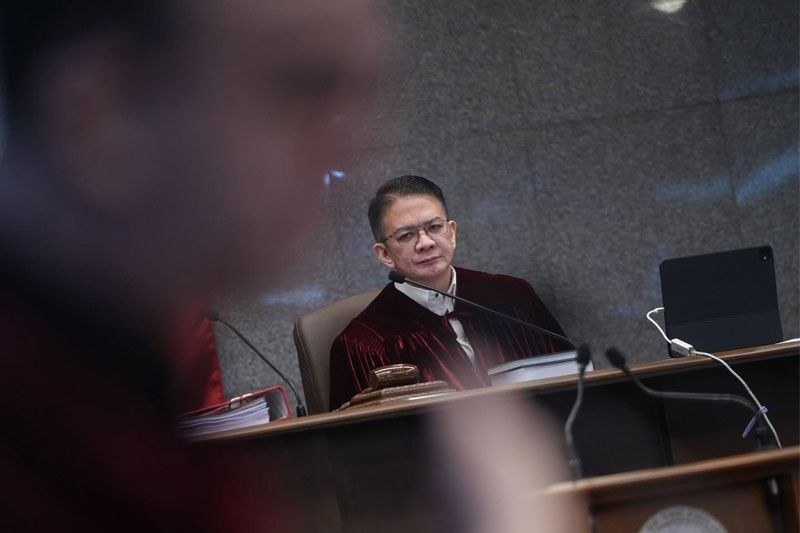 Escudero pinitik abogado ni Duterte