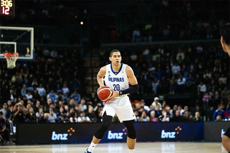 Phillips signs deal with Japan team
