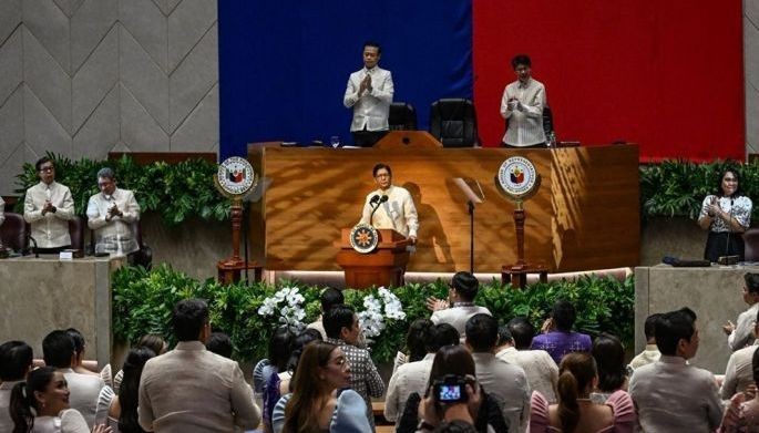 Marcos uses SONA to demand end to electricity systems loss fees