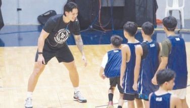 SportsPlus, Dwight Ramos nagdaos ng basketball clinics