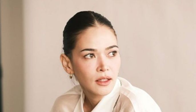 Bela, nilaglag ng mga kaibigan?!