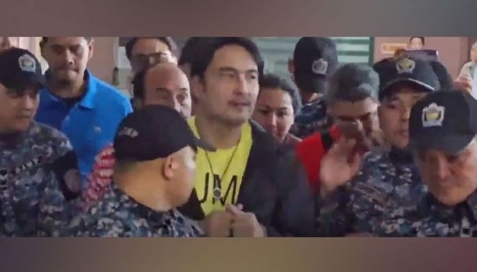 Bong temporarily freed after posting P1 million bail