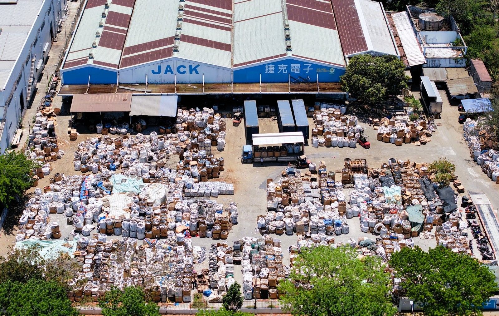 Subic recyclers urge status quo on e-waste entry