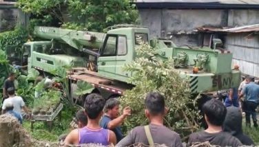 14 hurt as truck hits 5 vehicles in Sulu