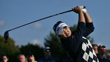 Ryu roars back, grabs lead with 69; Saso barely makes cut