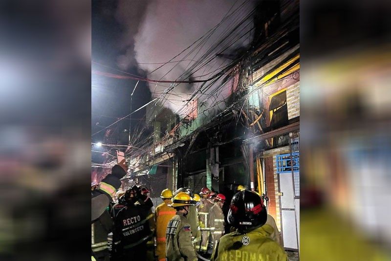 Sunog sa Caloocan: 5 katao patay