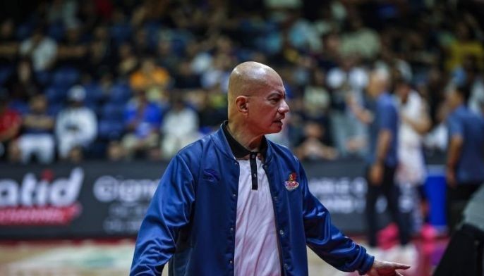 Guiao calls for PBA to act on 'dirtiest player' Hodge amid intense Rain or Shine-Meralco game