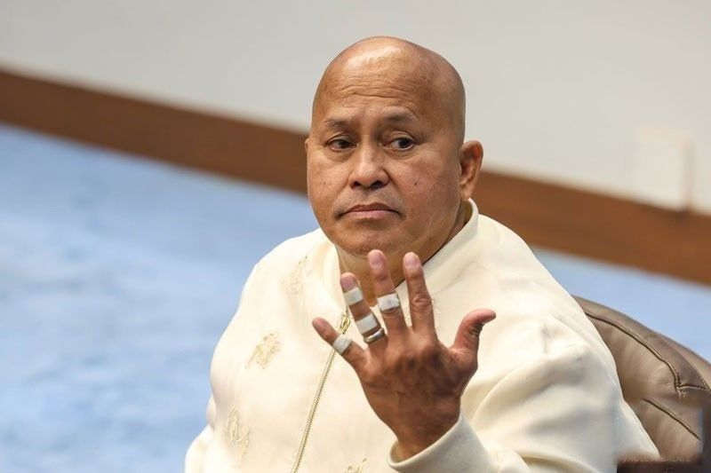 PNP, tinututukan pamilya at kaibigan ni Bato