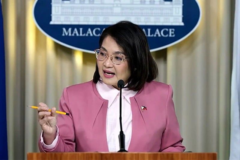 Castro: Senator-judge, hindi dapat nakikipag-debate sa testigo