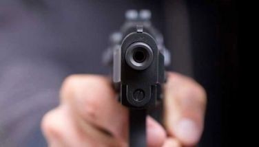 Mag-asawa binaril ng na-dismiss na parak