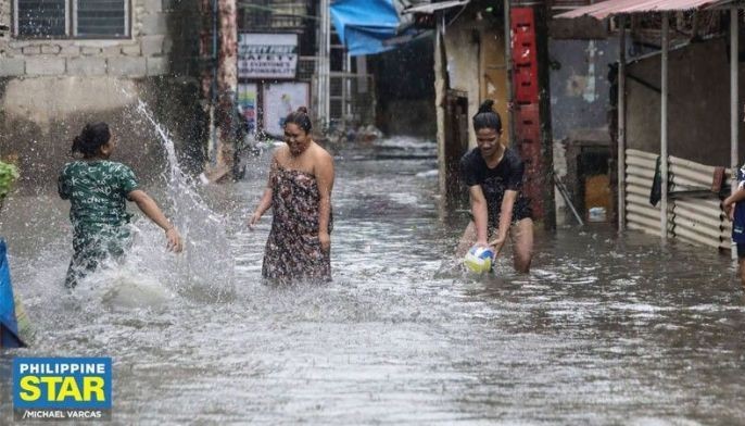 QCitizens pinag-iingat sa walang tigil na ulan