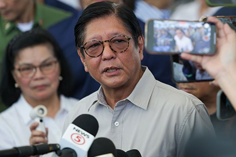 Marcos answers SONA questions from citizens