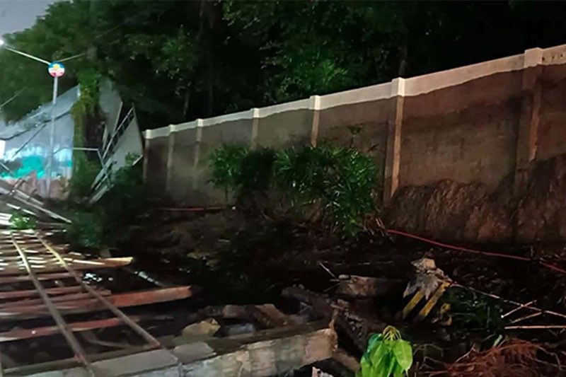 Gumuhong pader sa EDSA gawa sa hardiflex – Dizon