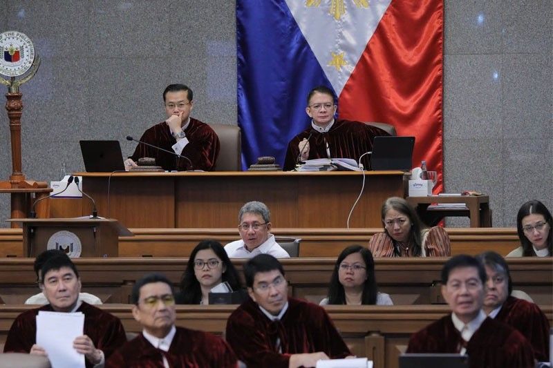 Tensiyon nisamot tali sa depensa ug prosecution sa impeachment trial