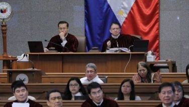 Tensiyon nisamot tali sa depensa ug prosecution sa impeachment trial