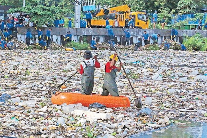 400 tons of trash to be cleared