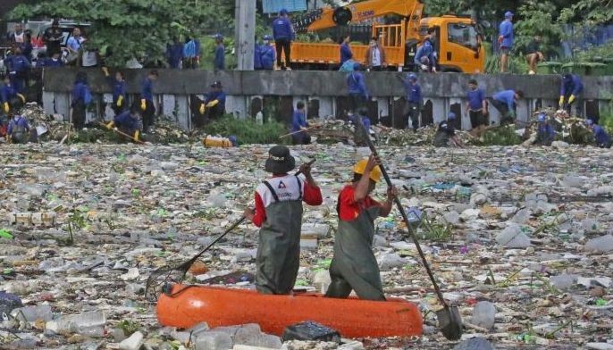PANOORIN: Tone-toneladang basura sa Baclaran, 'garbage crisis' ayon kay Dizon