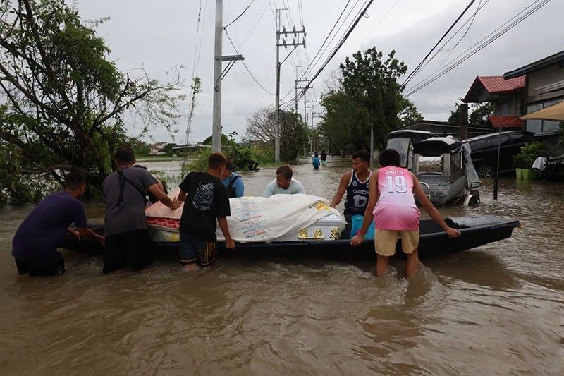 2 binatilyo nalunod, natagpuan sa ilog