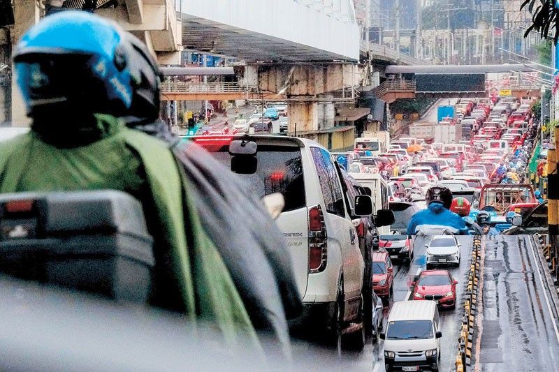 Monsoon Rains Flood Metro Manila Roads Again, MMDA Reports