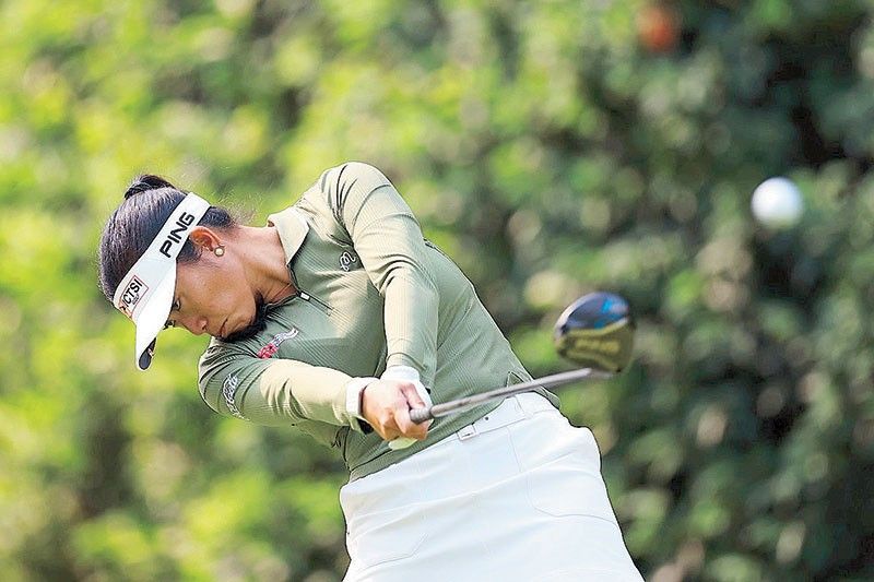 Pagdanganan crashes out, Galdiano falls