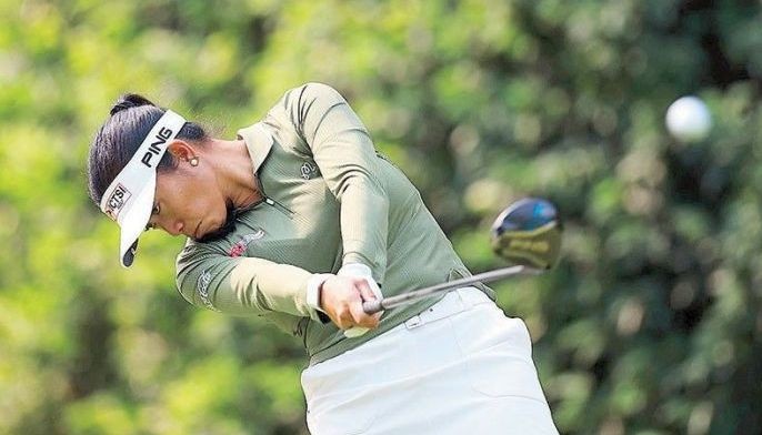 Pagdanganan crashes out, Galdiano falls