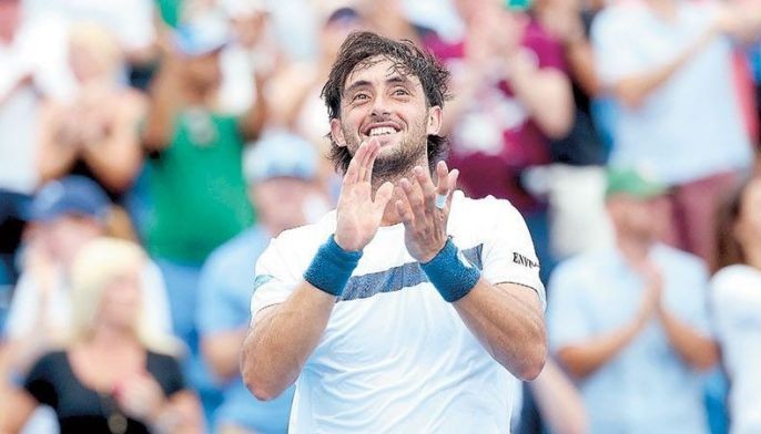 Djokovic bundled out; Zverev thwarts Norrie
