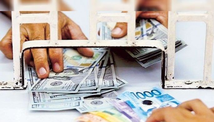 Peso nears 62:$1 level