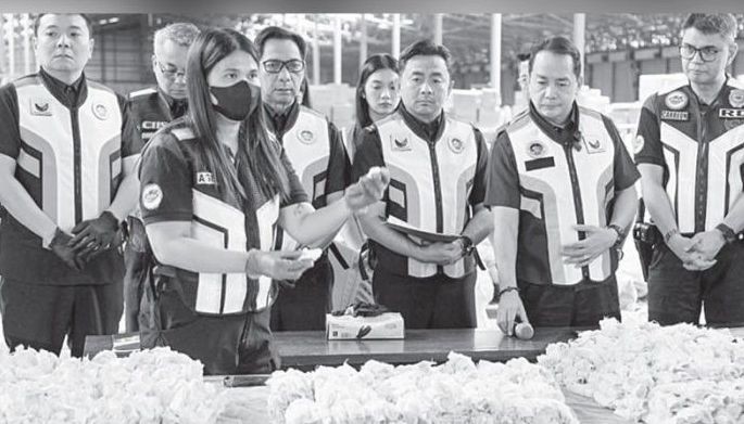 Halos P300 milyong &lsquo;bato&rsquo; isiniksik sa bato     &nbsp;&nbsp;