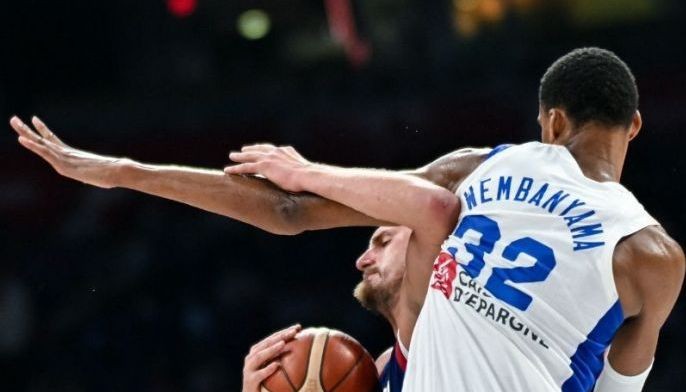 Jokic outshines Wembanyama as Serbia beat France