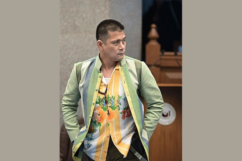 Sen. Robin, binanatan ang streaming platforms, gumagawa ng mga barilan!