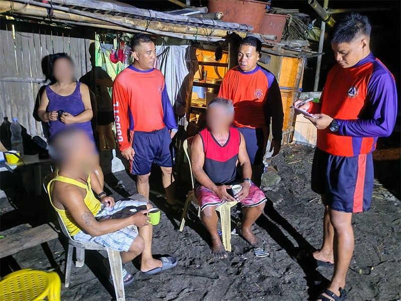 2 missing fishermen rescued off Batangas