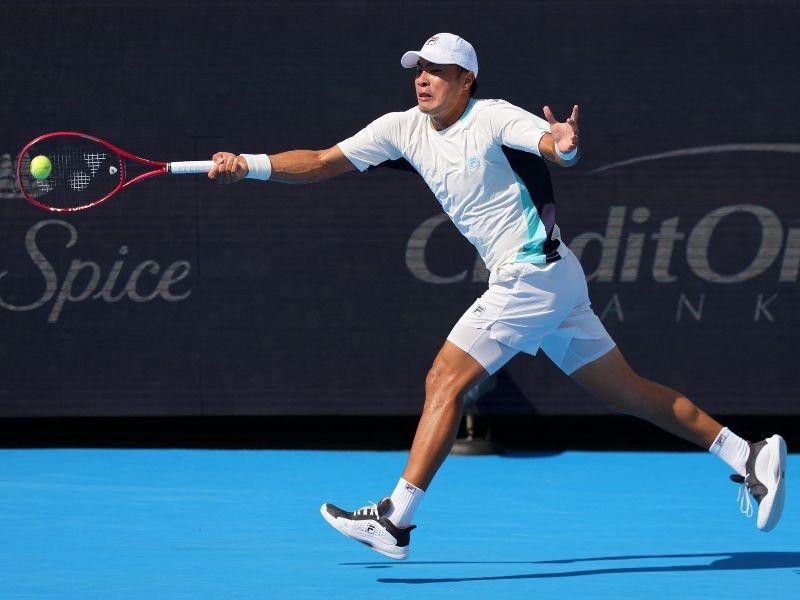 Nakashima pounds Fritz, Bejlek beats Keys in Cincinnati upsets