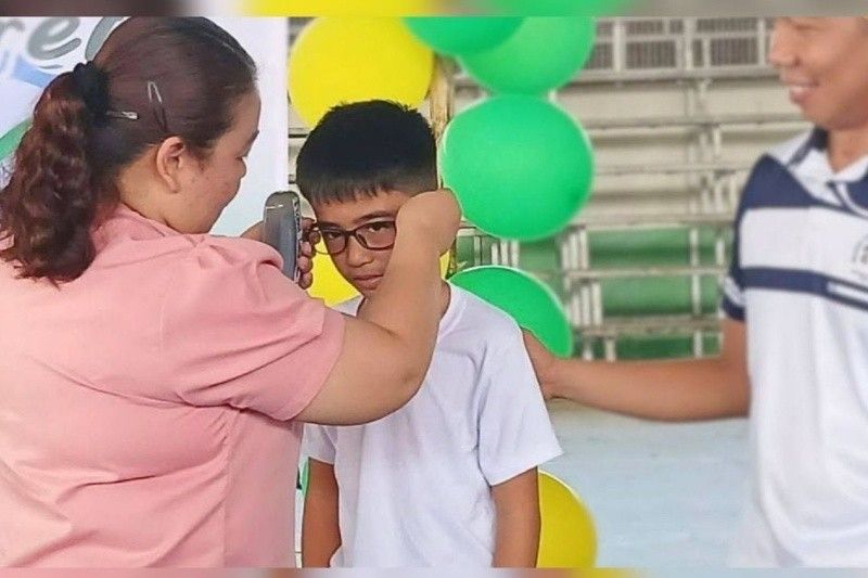 49 schoolchildren from underserved families receive eyeglasses