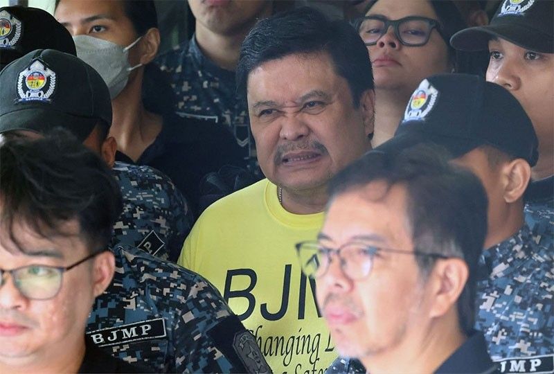 Jinggoy gets furlough for knee X-ray