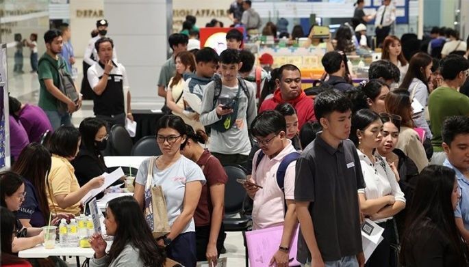 4,282 ka bakanteng trabaho gitanyag sa mega job fair