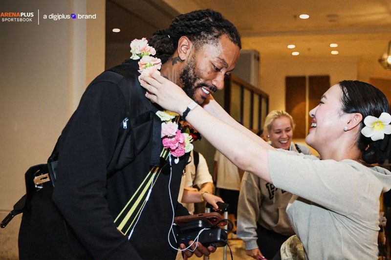 Ahead of “Rose meets the Queen�: Derrick Rose receives warm welcome upon Cebu arrival