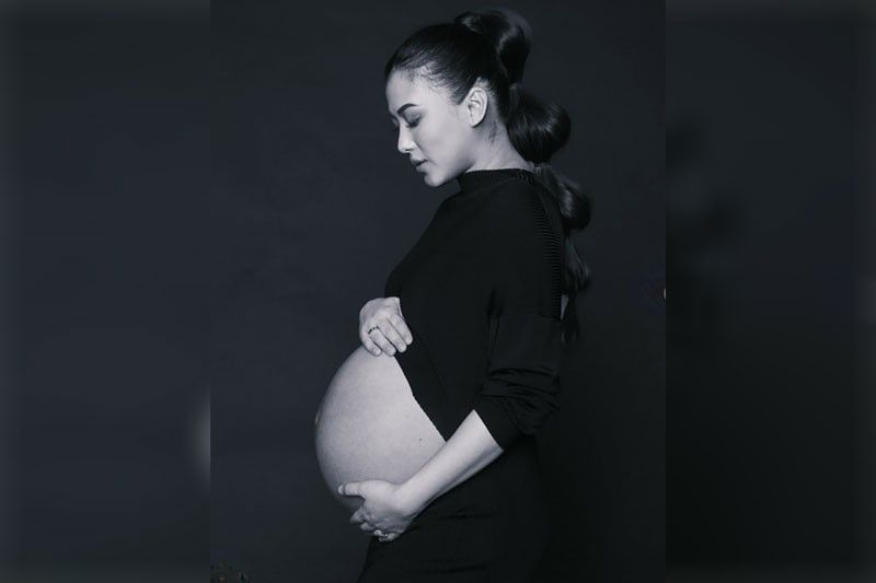 Alex, ‘di pa sumasagot kung nanganak na