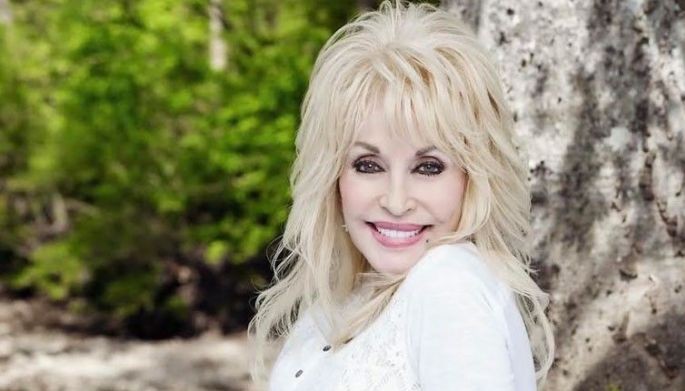 Pagkamatay ng American queen of country music Dolly Parton, binaha ng pagpupugay!