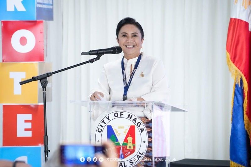 Naga City Mayor Leni Robredo, pinuri ang MTRCB