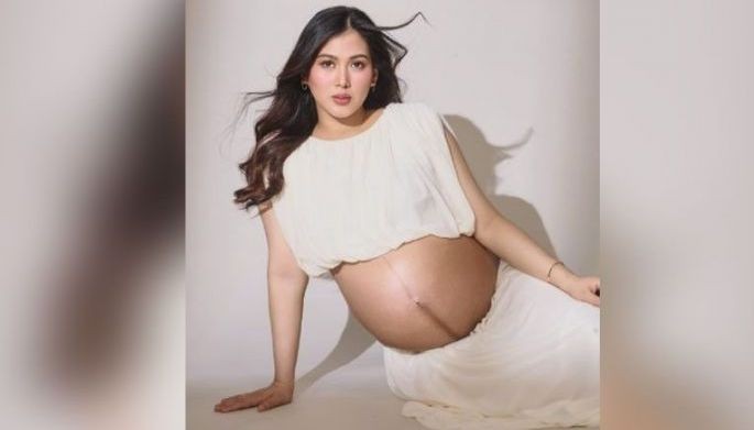 Alex, kumpirmadong nanganak na ng baby boy