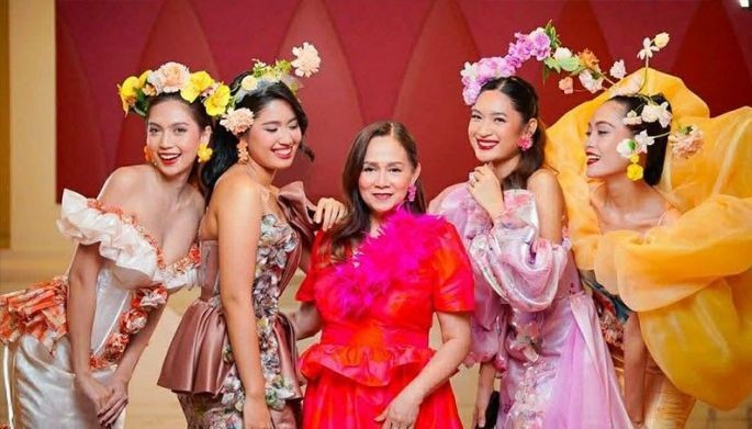 Fil-Am designer banks on faith, second chances