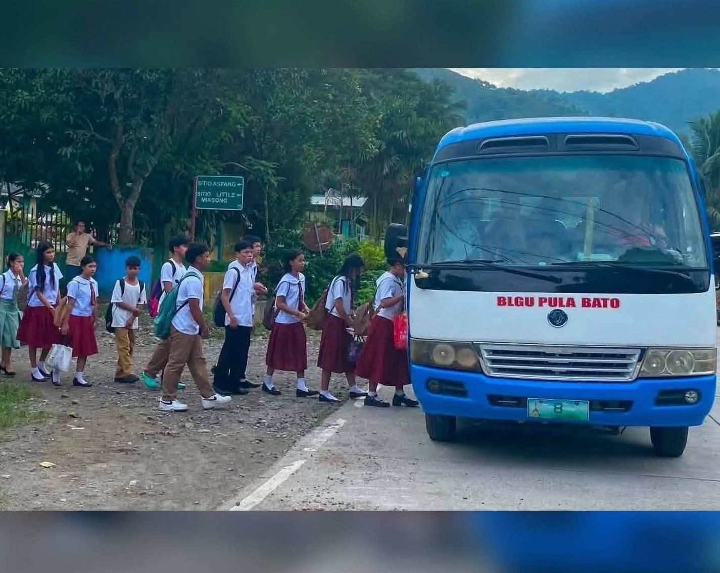 Free school bus brings relief to students in South Cotabato