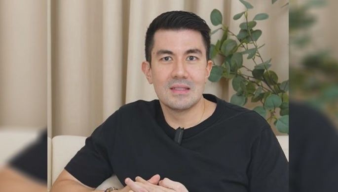 Luis, tinantanan na ang pag-follow sa mga naka-bikini!