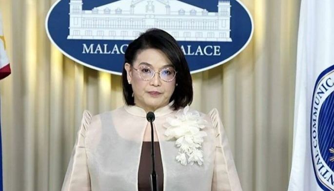 Palace Press Officer Claire Castro holds a press briefing.
