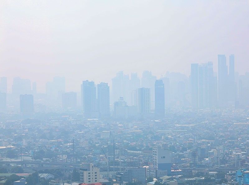 After floods, haze blankets Metro