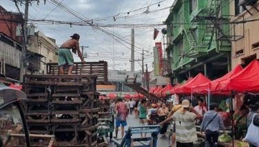 Carbon vendors urge mayor: ‘Act on JVA with Megawide’
