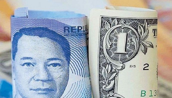 Peso falls to fresh record low of 62.40:$1