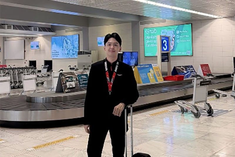Kapuso actor, abala rin sa pagiging flight attendant