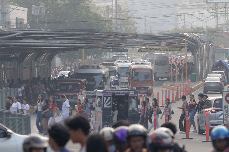 ‘Toxic’ haze halts classes