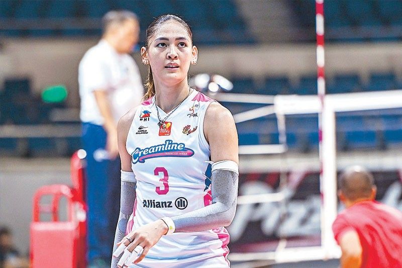 Creamline outlasts Farm Fresh